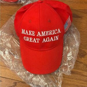 MAGA Make America Great Again NWT Red Cap with American Flag on side Unisex